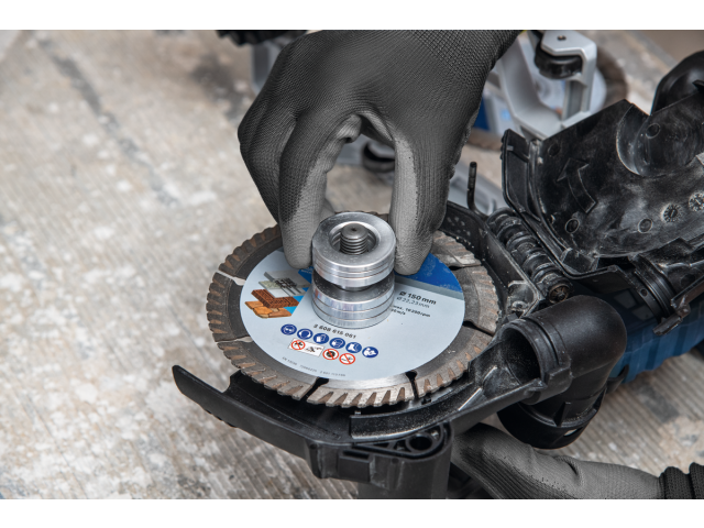 Akumulatorski rezkalnik zidnih utorov Bosch GNF 18V-40 v kovčku, 06016C5000